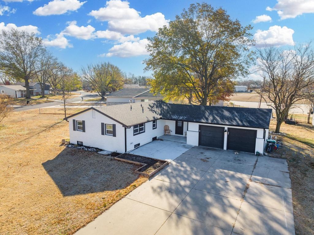 For Sale: 5 N Ridge Way Rd, Rose Hill KS